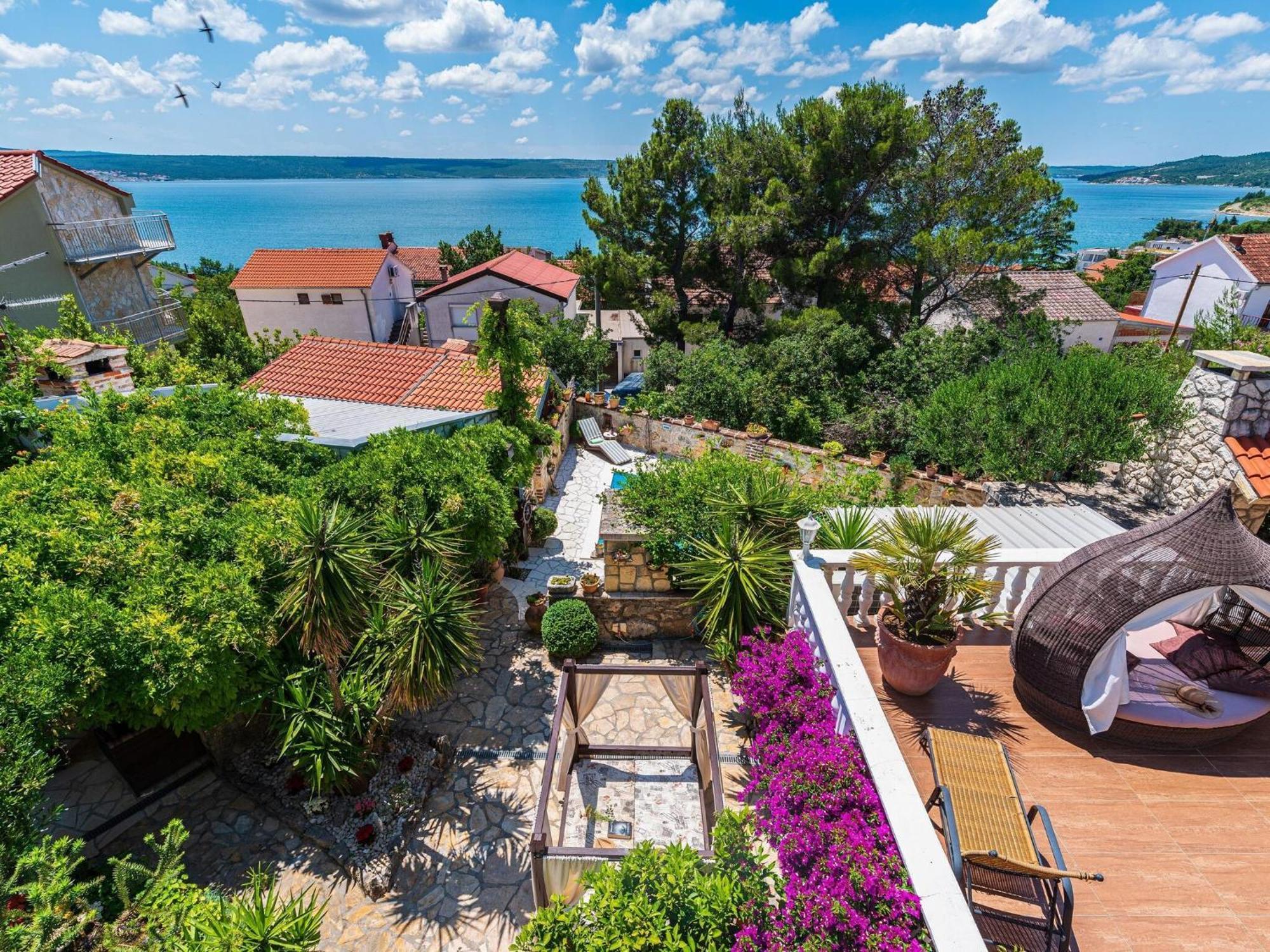 Beautiful Holiday Home With Private Pool, Nice Garden With Relax Area, Taverne Maslenica Exteriör bild